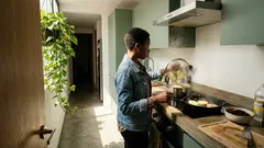 Cómo quitar el olor a fritura de la casa: trucos caseros que sí funcionan